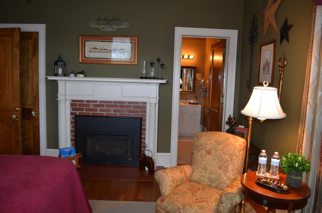 The Collins House Inn Marion エクステリア 写真